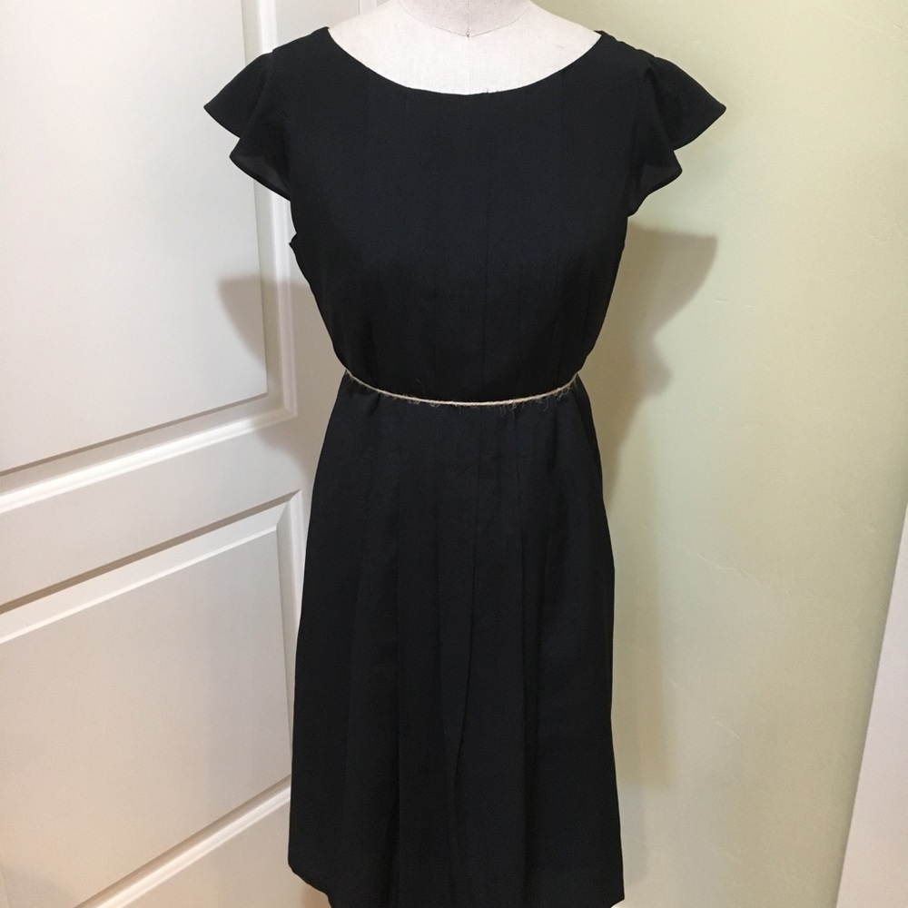 Black pleated short sleeve dress